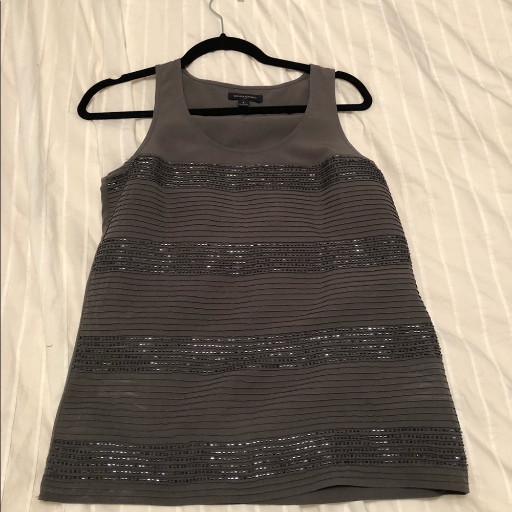 BANANA REPUBLIC - silk style tank - beads details